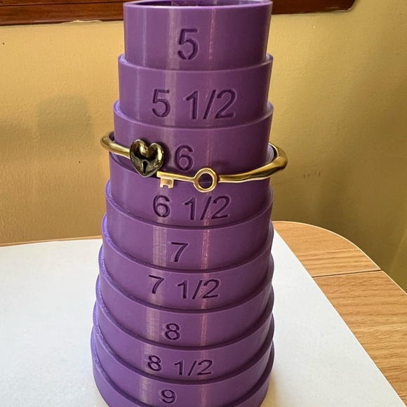 Lucky Brand Heart Lock & Key Hinged Cuff Bracelet - Gold Tone - Picture 6 of 9